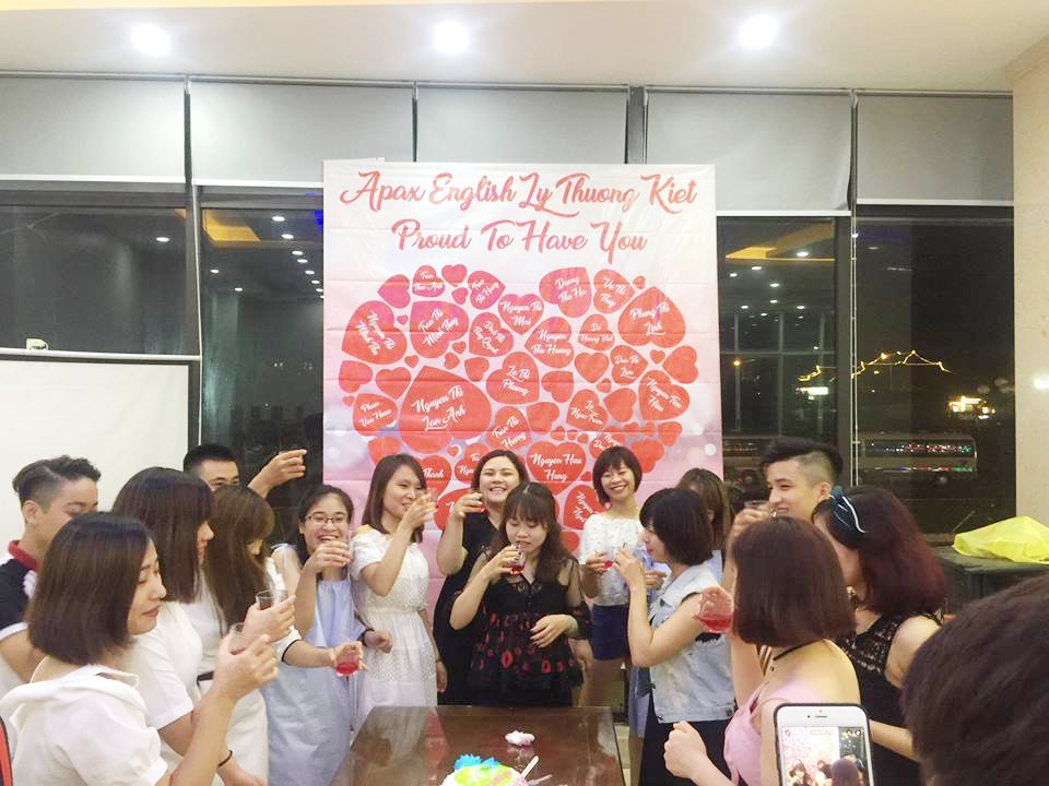 team buildig kết hợp gala dinner 2017 của trung tâm apax english lý thường kiệt