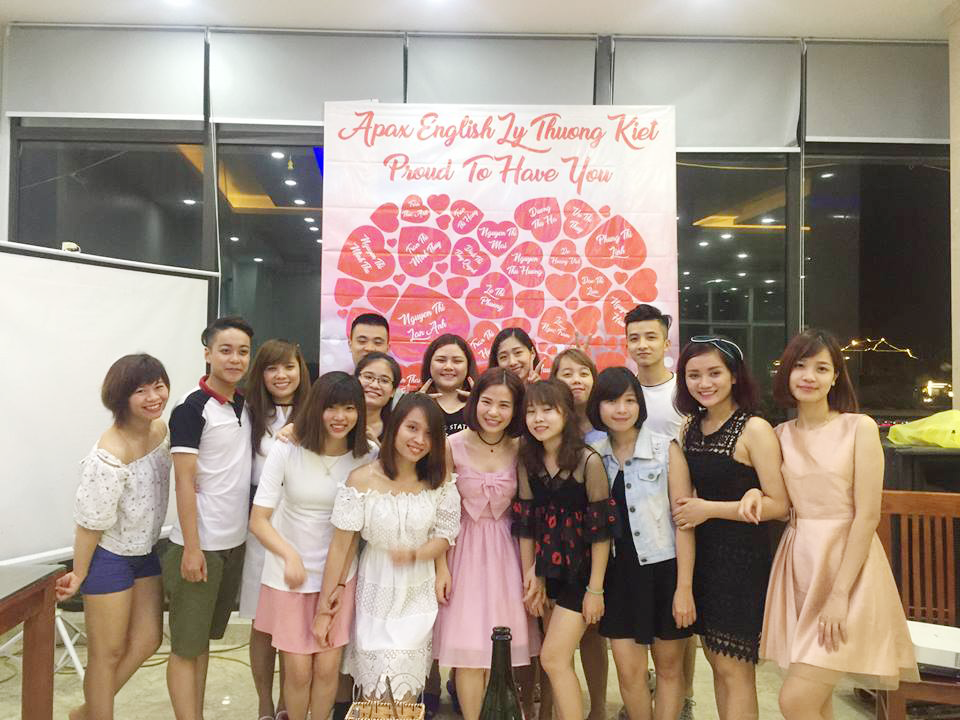 team buildig kết hợp gala dinner 2017 của trung tâm apax english lý thường kiệt